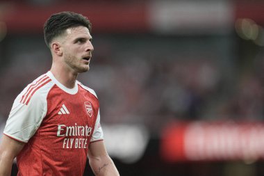Arsenal 'den Declan Rice, 6 Ağustos 2025' te Emirates Stadyumu 'nda Arsenal ile Villarreal arasında oynanan sezon öncesi dostluk maçı sırasında