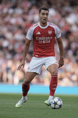 Arsenal 'den Mikel Merino sezon öncesi dostluk maçı sırasında Arsenal, Villarreal' e karşı Emirates Stadyumu, Londra, İngiltere, 6 Ağustos 2025