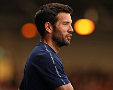 Brian Barry-Murphy, Cardiff City F.C. Müdürü. Gökyüzü İddia Ligi 1 maçından önce Port Vale, Cardiff City 'ye karşı Vale Park, Burslem, İngiltere, 7 Ağustos 2025