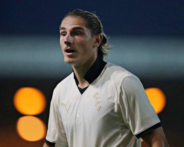 Port Vale FC Lordu Tolaj. Gök İddia Ligi 1 maçı sırasında Port Vale, Cardiff City 'ye karşı Vale Park, Burslem, İngiltere, 7 Ağustos 2025