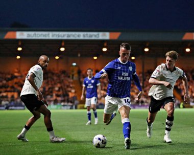 Cardiff City F.C. 'den David Turnbull. Gök İddia Ligi 1 maçı sırasında Port Vale, Cardiff City 'ye karşı Vale Park, Burslem, İngiltere, 7 Ağustos 2025