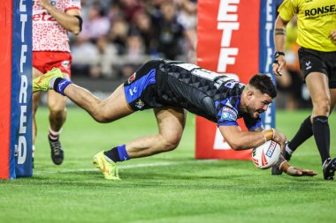 Leeds Rhinos takımından James Bentley, Leigh Sports Village, Leigh, İngiltere 'de Leigh Leeds Rhinos' a karşı oynanan 21.