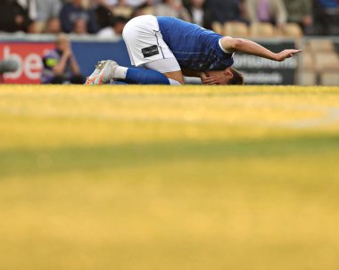 Cardiff City F.C. 'den Yusuf Salech. 7 Ağustos 2025 'te İngiltere, Burslem' deki Vale Park 'ta oynanan Sky Bet 1 karşılaşmasında sakatlandı.