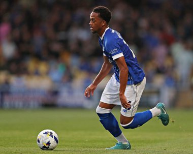 Cardiff City F.C. 'den Chris Willock. Gök İddia Ligi 1 maçı sırasında Port Vale, Cardiff City 'ye karşı Vale Park, Burslem, İngiltere, 7 Ağustos 2025