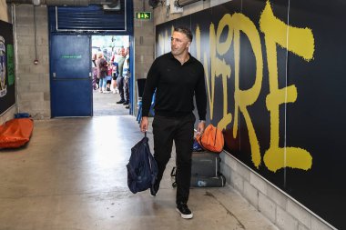 Warrington Wolves 'un baş antrenörü Sam Burgess, Warrington, İngiltere' deki Halliwell Jones Stadyumu 'nda Warrington Wolves - Wigan Warriors maçının 21.