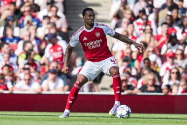 Arsenal 'li Gabriel, 9 Ağustos 2025' te Birleşik Krallık 'taki Emirates Stadyumu' nda oynanan Arsenal - Athletic Bilbao maçında...