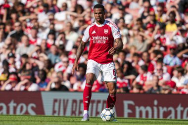 Arsenal 'li Gabriel, 9 Ağustos 2025' te Birleşik Krallık 'taki Emirates Stadyumu' nda oynanan Arsenal - Athletic Bilbao maçında...