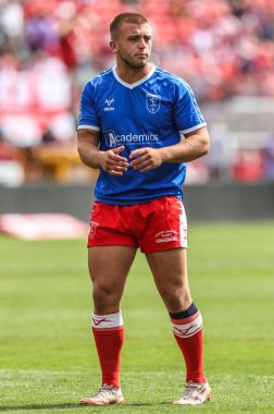 Hull KR 'dan Mikey Lewis, 9 Ağustos 2025' te İngiltere 'nin Hull kentinde oynanan Sewell Group Craven Park' ta oynanan 21. Betfred Süper Lig karşılaşmasında ısınma turunda Hull KR Castleford Tigers 'a karşı.