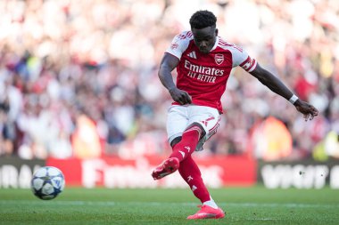 Arsenal 'den Bukayo Saka, 9 Ağustos 2025' te İngiltere 'nin Emirates Stadyumu' nda oynanan sezon öncesi dostluk maçı Arsenal - Athletic Bilbao maçında penaltı aldı.