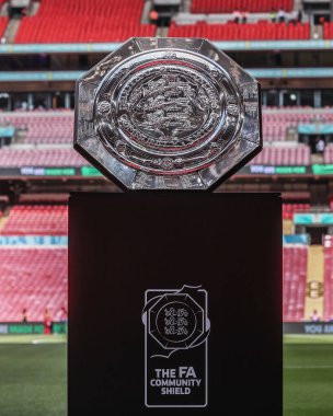 FA Community Shield, 10 Ağustos 2025 'te Wembley Stadyumu' nda Liverpool 'a karşı oynanan FA Community Shield maçı sırasında