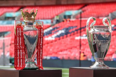 Premier League ve Şampiyonlar Ligi kupaları, 10 Ağustos 2025 'te İngiltere' nin Wembley Stadyumu 'nda oynanan FA Community Shield maçı sırasında Liverpool' a karşı oynanan Crystal Palace maçında kazanıldı.