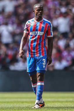 Kristal Saray 'dan Tyrick Mitchell 10 Ağustos 2025' te Londra 'daki Wembley Stadyumu' nda oynanan FA Halk Kalkanı maçı sırasında Crystal Palace 'a karşı Liverpool