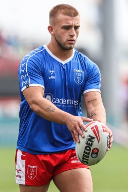 Hull KR 'dan Mikey Lewis, 9 Ağustos 2025' te İngiltere 'nin Hull kentinde oynanan Sewell Group Craven Park' ta oynanan 21. Betfred Süper Lig karşılaşmasında ısınma turunda Hull KR Castleford Tigers 'a karşı.