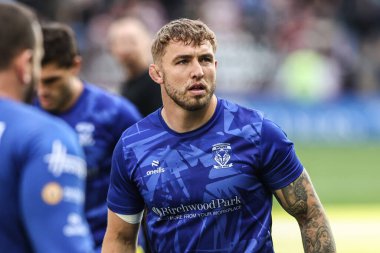 Warrington Wolves 'tan Sam Powell maç öncesi ısınma turunda 21. Warrington Wolves - Wigan Warriors maçında Halliwell Jones Stadyumu, Warrington, İngiltere, 8 Ağustos 2025