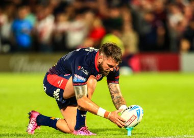 St. Helens takımından Kyle Feldt 21. Betfred Süper Ligi karşılaşmasında Wakefield Trinity ile St Helens arasındaki DIY Kitchens Stadyumu, Wakefield, İngiltere, 8 Ağustos 2025