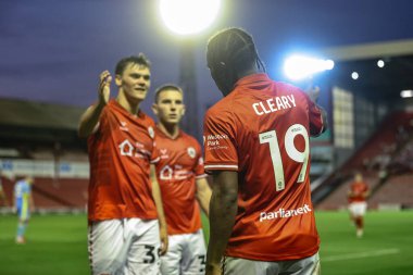 Barnsley 'den Reyes Cleary, 13 Ağustos 2025' te Oakwell, Barnsley, İngiltere 'de oynanan Carabao Kupası maçında 2-1' lik galibiyetini kutluyor.