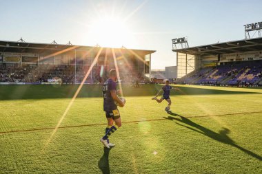 Warrington Wolves takımından Josh Thewlis, 14 Ağustos 2025 'te İngiltere' nin Halliwell Jones Stadyumu 'nda oynanan 22.