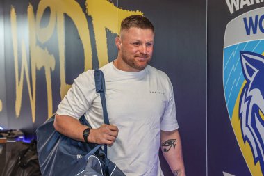 Warrington Wolves takımından Luke Yates, 22. Warrington Wolves ile Catalans Dragons maçında 14 Ağustos 2025 'te Warrington, Warrington' daki Halliwell Jones Stadyumu 'na geldi.