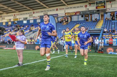 Warrington Wolves 'tan Sam Stone, 14 Ağustos 2025' te Halliwell Jones Stadyumu, Warrington, İngiltere 'de oynanan 22.
