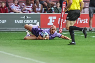 Hull KR 'dan Dean Hadley, 15 Ağustos 2025' te İngiltere 'nin Wigan kentindeki Brick Community Stadyumu' nda oynanan 22.