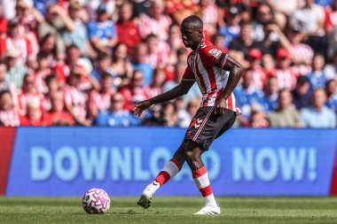 Sunderland 'dan Marc Guiu, 16 Ağustos 2025' te Sunderland-West Ham United Stadyumu 'nda oynanan Premier League maçında pas attı.