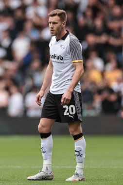 Derby İlçesi 'nden Callum Elder, Sky Bet Şampiyonası maçında Derby County, Coventry City' ye karşı Pride Park Stadyumu, Derby, İngiltere, 16 Ağustos 2025
