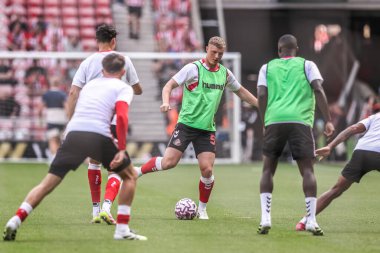Sunderland 'dan Daniel Ballard Premier Lig karşılaşmasında maç öncesi ısınma oturumunda Sunderland, West Ham United' a karşı Stadium Of Light, Sunderland, İngiltere, 16 Ağustos 2025