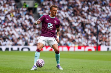 Burnley 'den Oliver Sonne Premier Lig karşılaşmasında Tottenham Hotspur, Burnley' e karşı Tottenham Hotspur Stadyumu, Londra, 16 Ağustos 2025