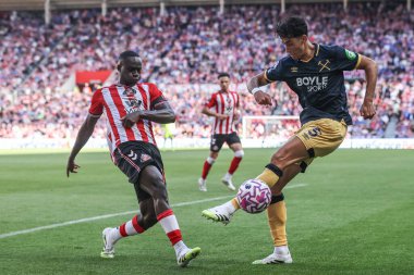 Sunderland 'dan Habib Diarra ve Nayef Aguerd West Ham United Premier Lig maçı sırasında Sunderland - West Ham United Stadyumu, Sunderland, Birleşik Krallık, 16 Ağustos 2025