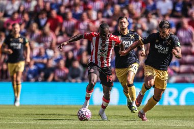Sunderland 'dan Habib Diarra, 16 Ağustos 2025' te İngiltere 'nin Sunderland şehrinde oynanan Premier League karşılaşmasında West Ham United ile karşılaştı.