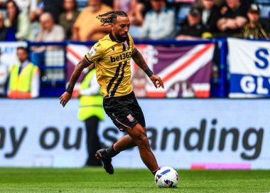 Stoke City 'den Sorba Thomas, İngiltere' nin Hillsborough kentindeki Sheffield Wednesday-Stoke City maçında topu aldı.