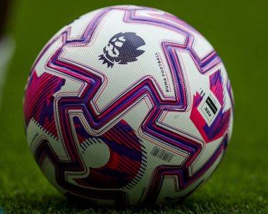 16 Ağustos 2025 'te Tottenham Hotspur, Londra' daki Tottenham Hotspur Stadyumu 'nda oynanan Premier League karşılaşmasından önce Puma Orbita Parlak Premier Lig maçının genel görünümü