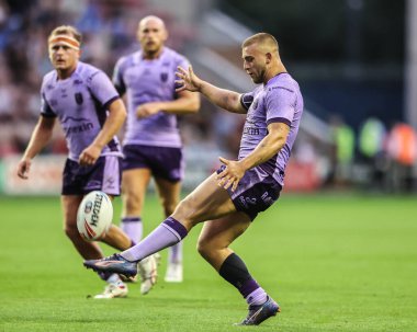 Hull KR 'dan Mikey Lewis, 15 Ağustos 2025' te İngiltere 'nin Wigan şehrindeki Brick Community Stadyumu' nda oynanan 22.