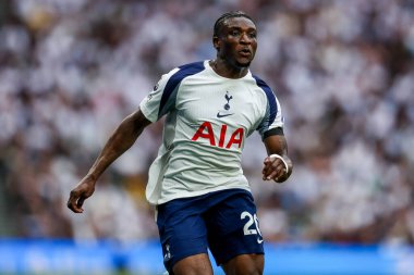 Tottenham Hotspur 'dan Mohammed Kudus Premier Lig karşılaşmasında Tottenham Hotspur' a karşı Tottenham Hotspur Stadyumu, Londra, İngiltere, 16 Ağustos 2025