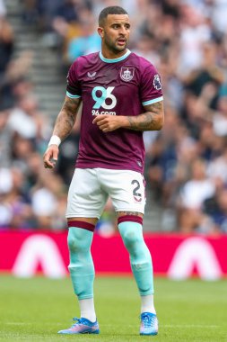 Burnley 'den Kyle Walker, Premier Lig maçında Tottenham Hotspur ve Burnley' e karşı Tottenham Hotspur Stadyumu, Londra, İngiltere, 16 Ağustos 2025