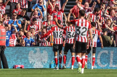 Sunderland 'dan Wilson Isidor, 16 Ağustos 2025' te Sunderland-West Ham United Stadyumu 'nda oynanan Premier League maçında 3-0' lık galibiyet golünü kutluyor.