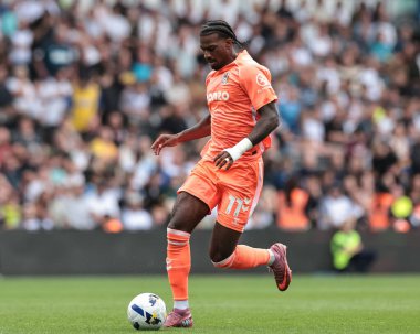 Coventry City 'den Hacı Wright, 16 Ağustos 2025' te İngiltere 'nin Pride Park Stadyumu' nda oynanan Derby County - Coventry City maçında maç yapıyor.