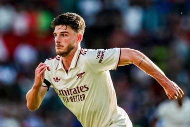 Arsenal 'den Declan Rice, Manchester United ve Arsenal maçında 17 Ağustos 2025' te Old Trafford, Manchester, İngiltere 'de karşı karşıya geldi.