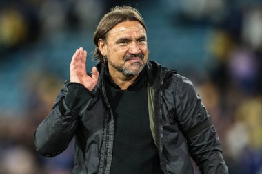 Leeds United takımından Daniel Faroe, 18 Ağustos 2025 'te Leeds United' ın Everton 'a karşı oynadığı Premier League maçında zaferi kutluyor.
