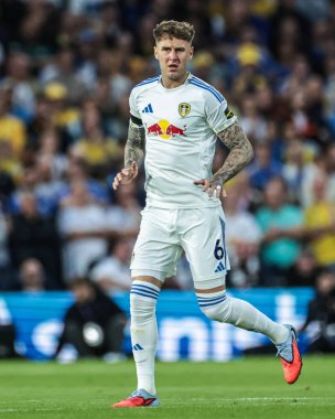 Leeds United 'dan Joe Rodon Premier League maçı sırasında Leeds United Everton' a karşı Elland Road, Leeds, İngiltere, 18 Ağustos 2025