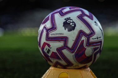 Premier League maçında 2025 / 26 Orbita Ultimate Premier League maçı topu Leeds United Everton 'a karşı Elland Road, Leeds, İngiltere, 18 Ağustos 2025