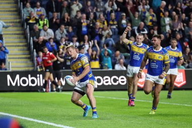Leeds Rhinos takımından Lachie Miller, Leeds Stadyumu, Leeds, İngiltere 'de oynanan 23. Betfred Süper Ligi karşılaşmasında Leeds Rhinos' a karşı Hull KR maçına çıkıyor.