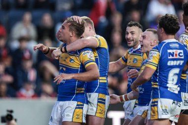 Leeds Rhinos takımından Presley Cassell, 21 Ağustos 2025 tarihinde Leeds Stadyumu 'nda oynanan Betfred Süper Lig 23. Maçı' nda Leeds Rhinos ile Hull KR karşılaşmasını kutluyor.