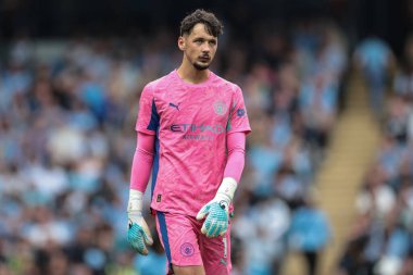 Manchester City 'nin Tottenham Hotspur' a karşı oynadığı Premier League maçında Manchester City 'den James Trafford, Etihad Stadyumu, Manchester, İngiltere, 23 Ağustos 2025