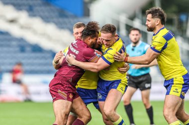 Huddersfield Giants 'tan Ashton Golding, Warrington Wolves' tan Luke Yates ve Warrington Wolves 'tan Ben Currie tarafından oynanan Betfred Süper Lig 23. raundunda yenildi.