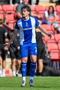 Oldham Athletic 'ten Reagan Ogle, 23 Ağustos 2025' te İngiltere 'deki Highbury Stadyumu' nda Fleetwood Town - Oldham Athletic maçında Oldham adına attığı golü kutluyor.