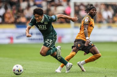 Blackburn Rovers takımından Yuki Ohashi, 23 Ağustos 2025 'te MKM Stadyumu' nda Hull City ve Blackburn Rovers maçında Hull City 'den Joel Ndala' ya faul yaptı.