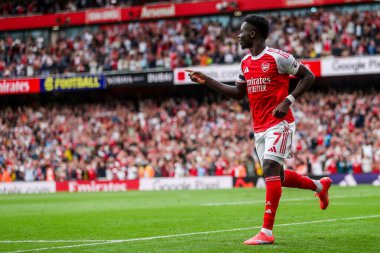 Arsenal 'den Bukayo Saka, 23 Ağustos 2025' te İngiltere 'nin başkenti Londra' daki Emirates Stadyumu 'nda oynanan Premier League maçında 2-0' lık galibiyet golünü kutluyor.