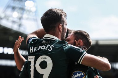 Blackburn Rovers takımından Hayden Carter, 23 Ağustos 2025 'te İngiltere' nin Hull şehrindeki MKM Stadyumu 'nda oynanan Sky Bet Şampiyonası maçında 0-1' lik galibiyetini kutluyor.
