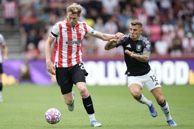 Premier Lig maçı sırasında Brentford, Aston Villa 'ya karşı Gtech Community Stadyumu, Londra, 23 Ağustos 2025